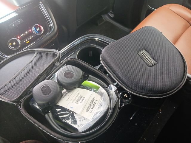 Used 2020 Lincoln Navigator Reserve image 26