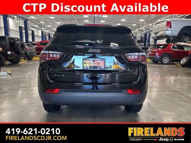 New 2025 Jeep Compass Latitude w/ Sun & Sound Group image 8