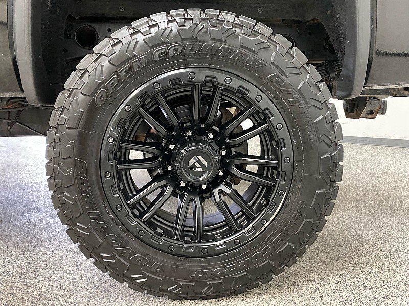 Used 2019 GMC Sierra 2500 SLT w/ Driver Alert Package image 24