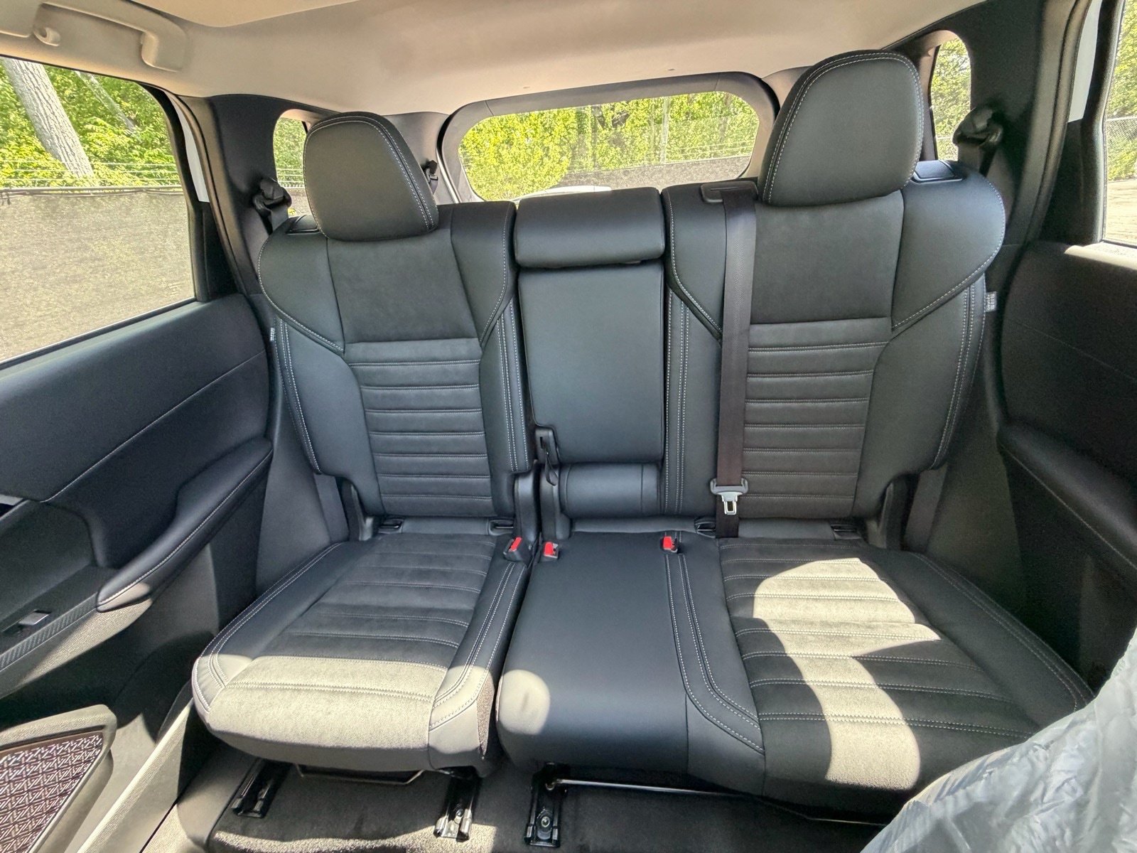 New 2026 Mitsubishi Outlander SE FWD image 35