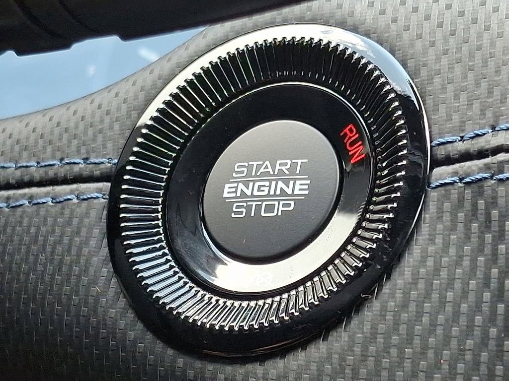 New 2025 Jeep Compass Limited w/ Sun & Sound Group image 17