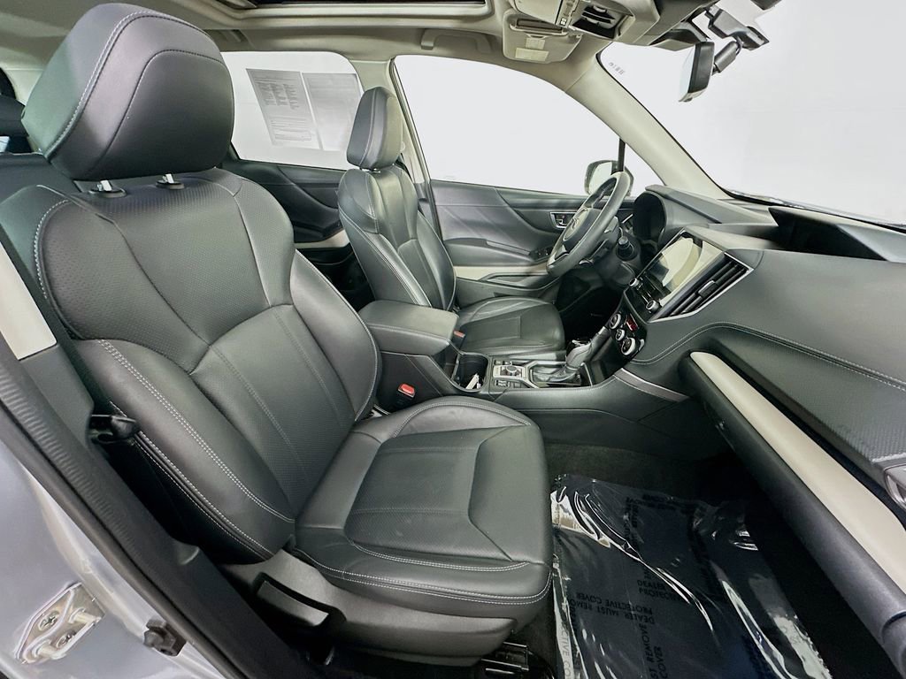 Used 2023 Subaru Forester Limited image 37