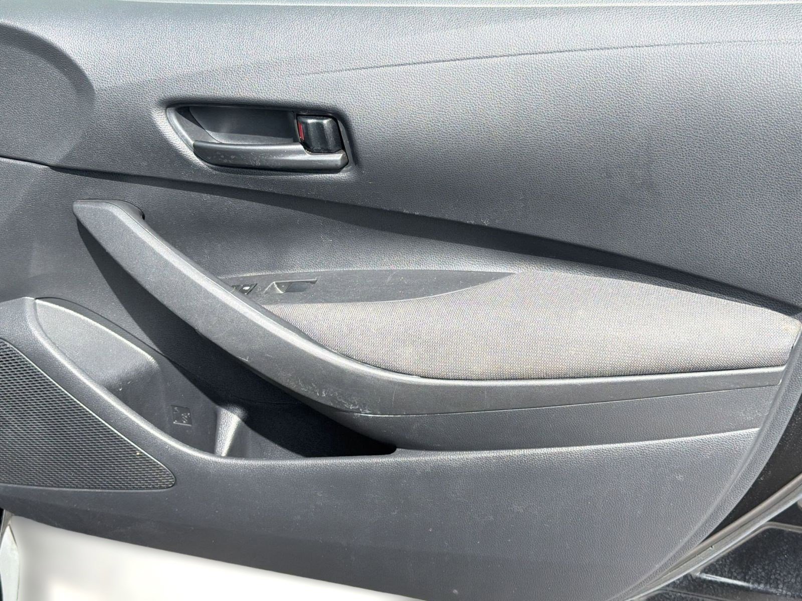 Certified 2022 Toyota Corolla LE FWD image 33