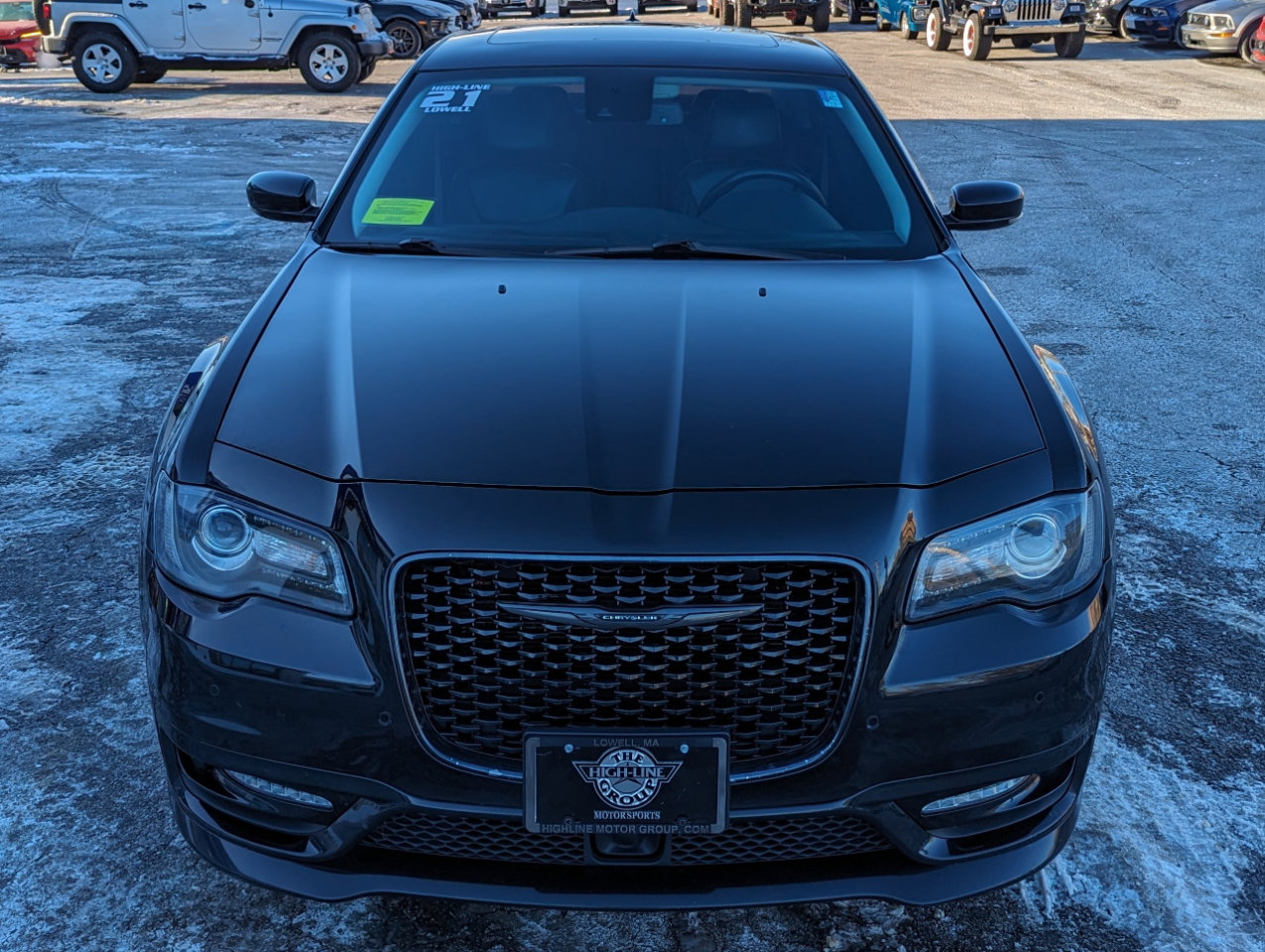 Used 2021 Chrysler 300 Touring L image 3