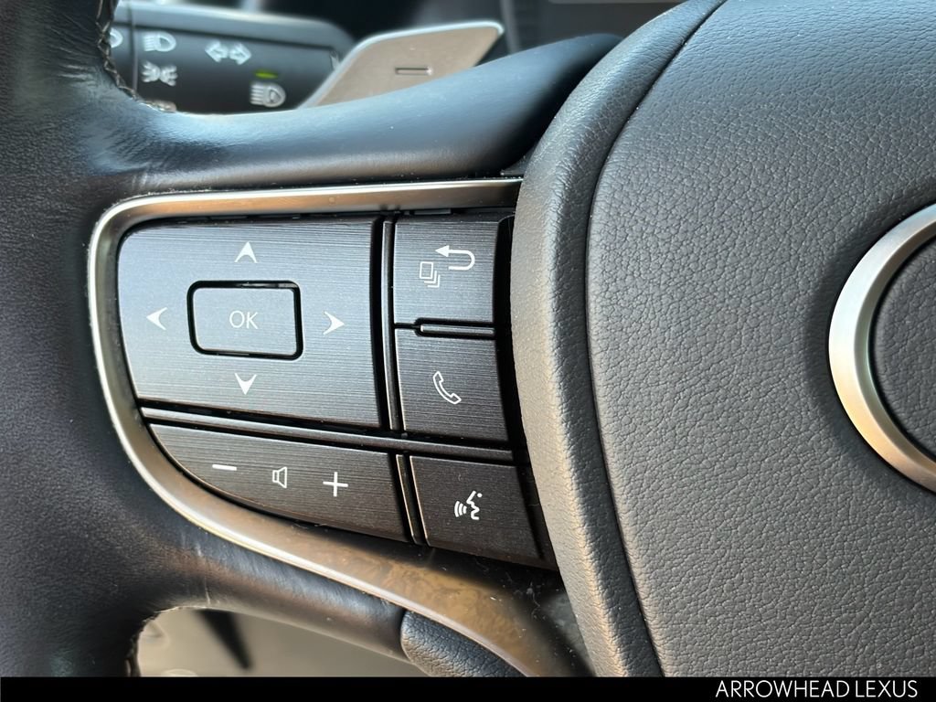 Used 2019 Lexus ES 300h w/ Accessory Package 2 FWD image 17