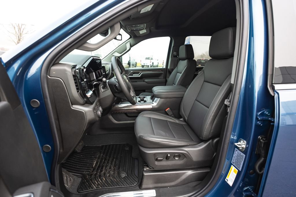 New 2026 Chevrolet Silverado 3500 LTZ w/ LTZ Convenience Package image 34