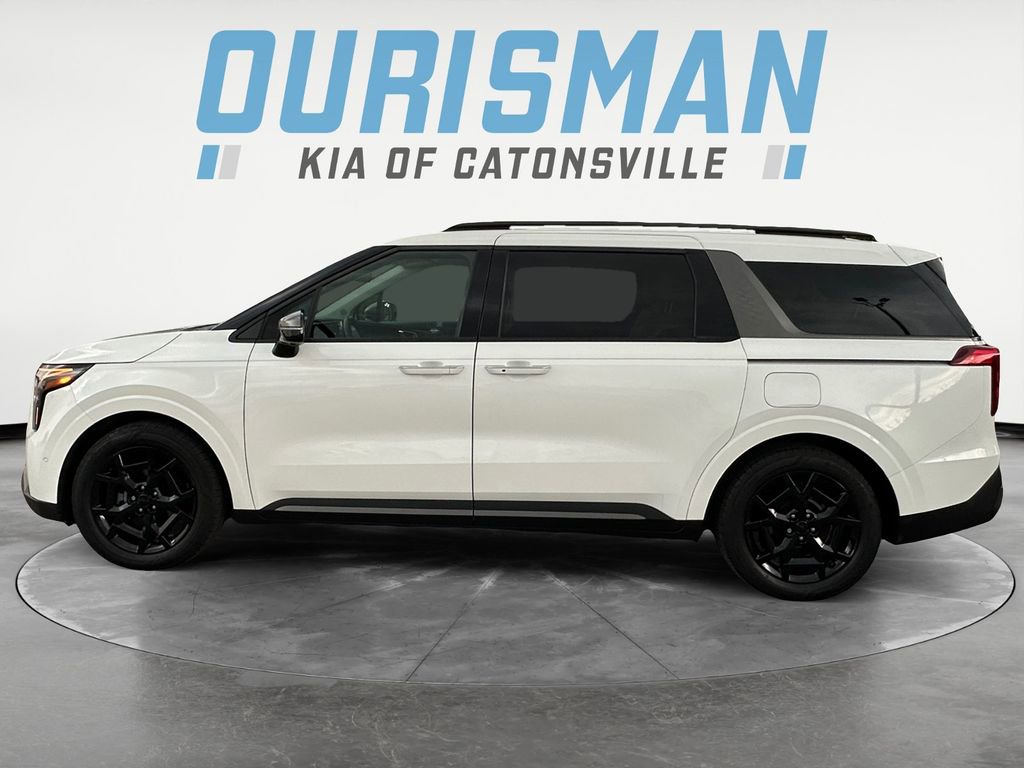 Used 2026 Kia Carnival SX w/ SX Dark Edition Package FWD image 3
