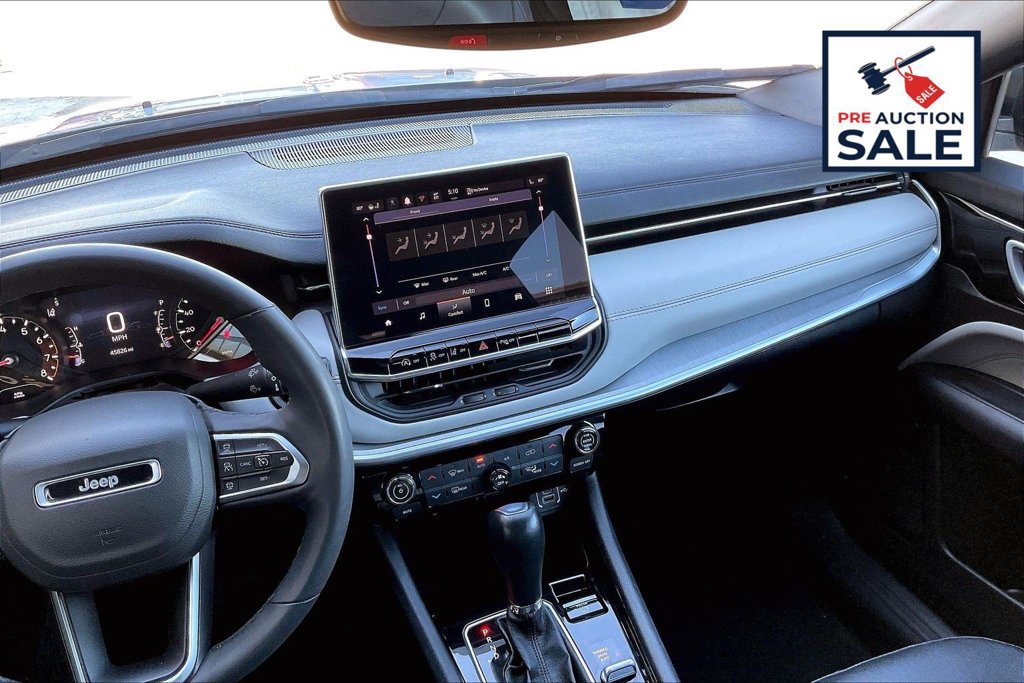 Used 2025 Jeep Compass Limited AWD/4WD image 6