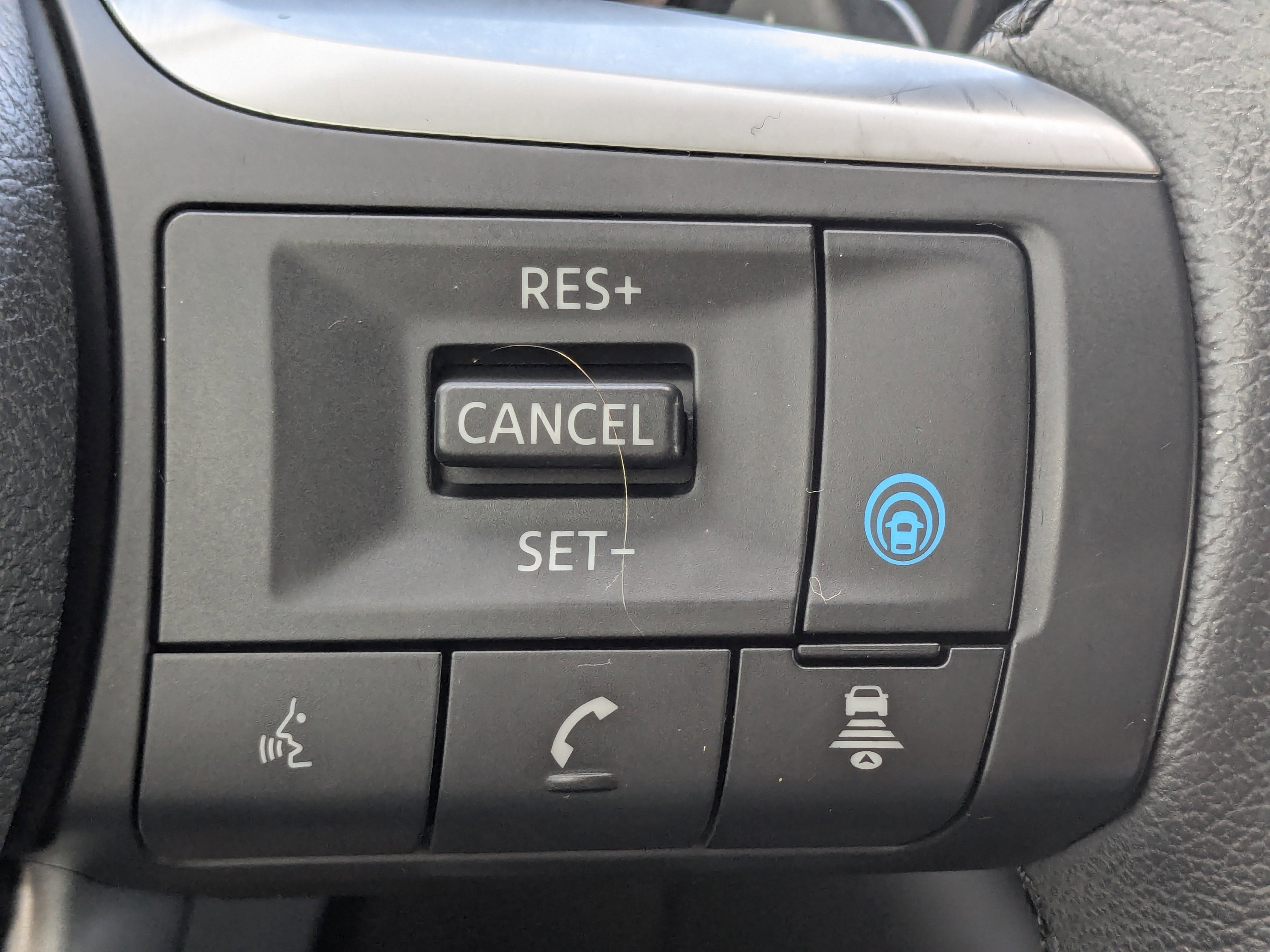 Used 2023 INFINITI QX60 Luxe w/ Cargo Package image 34