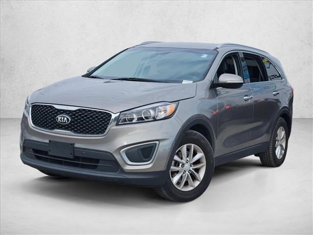 Used 2016 Kia Sorento LX w/ LX Convenience Package image 1