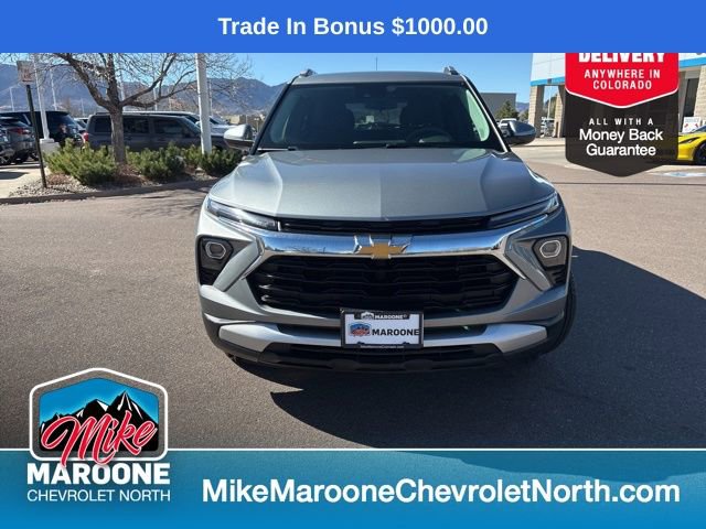 Used 2025 Chevrolet TrailBlazer LT image 2