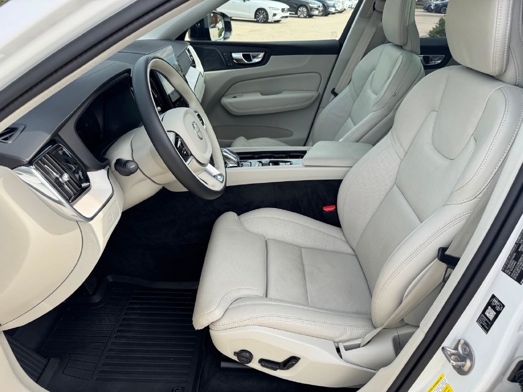 Certified 2026 Volvo XC60 B5 Ultra AWD/4WD image 8