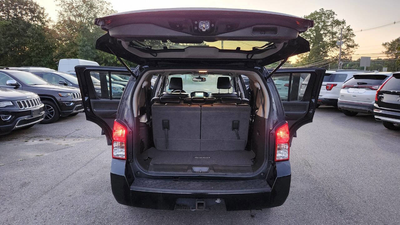 Used 2011 Nissan Pathfinder Silver image 37