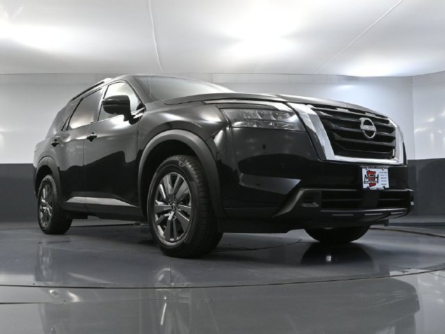 Used 2024 Nissan Pathfinder SV FWD image 46