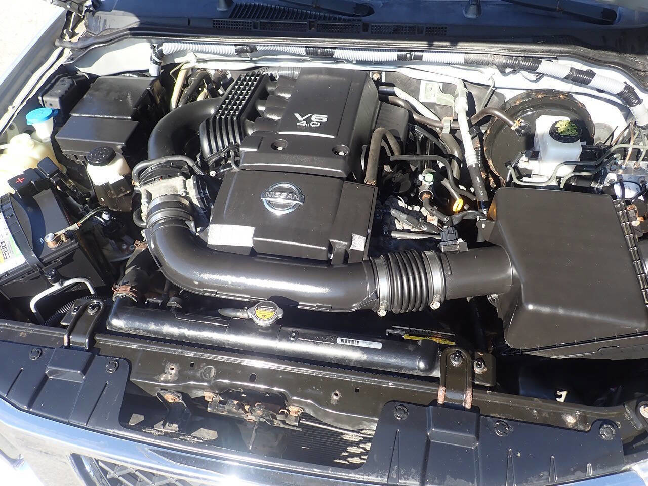 Used 2012 Nissan Frontier SV w/ SV Premium Utility Pkg image 36