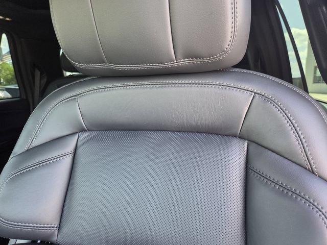 New 2026 Lincoln Navigator Reserve w/ Jet Appearance Package AWD/4WD image 13