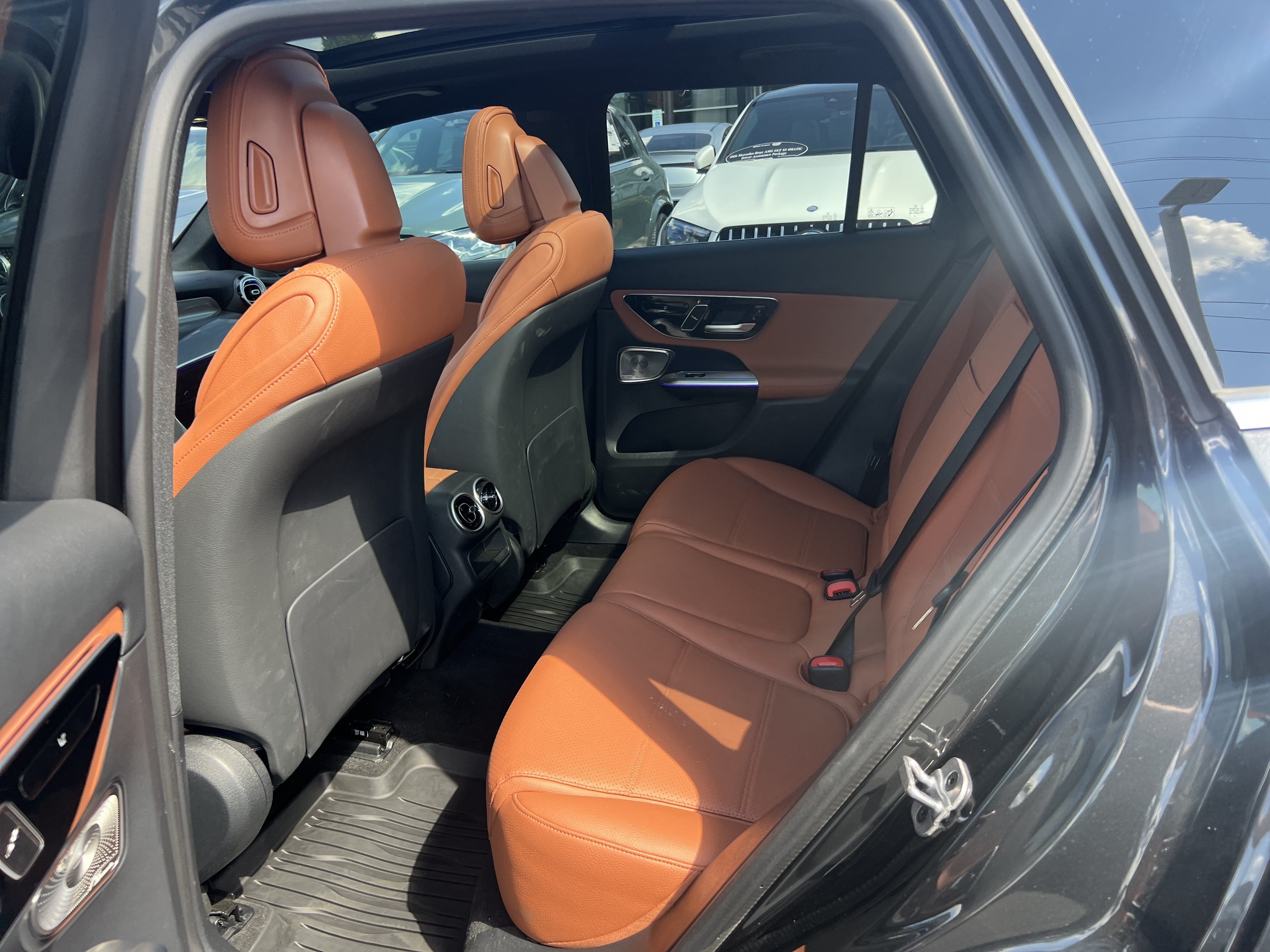Certified 2026 Mercedes-Benz GLC 300 image 33