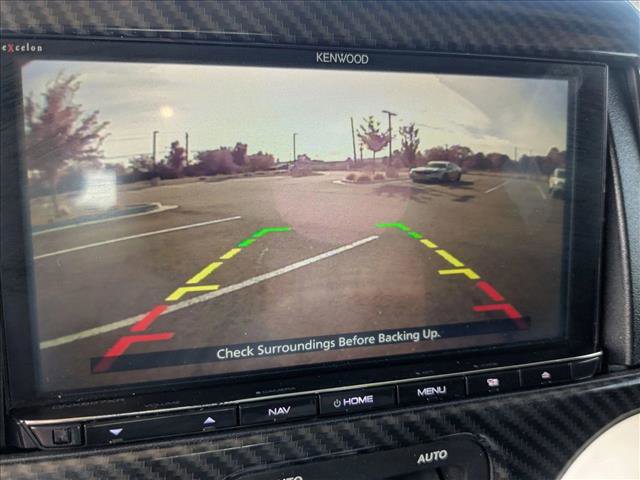 Used 2018 Jeep Wrangler Unlimited Sahara w/ Connectivity Group image 14