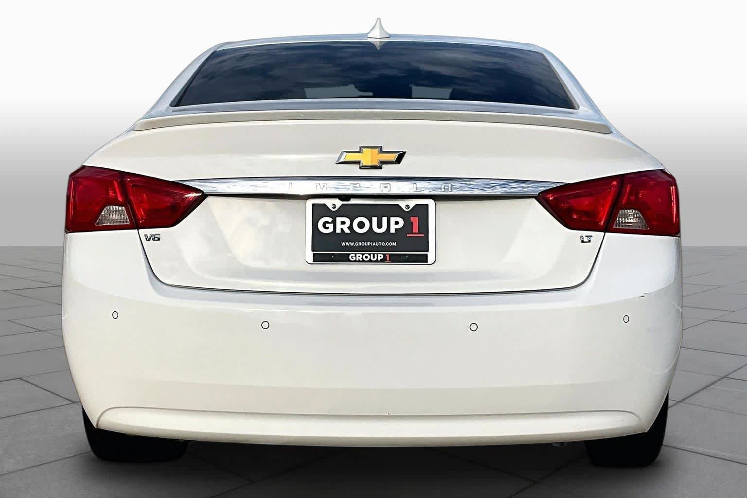 Used 2017 Chevrolet Impala LT w/ Leather Package FWD image 4