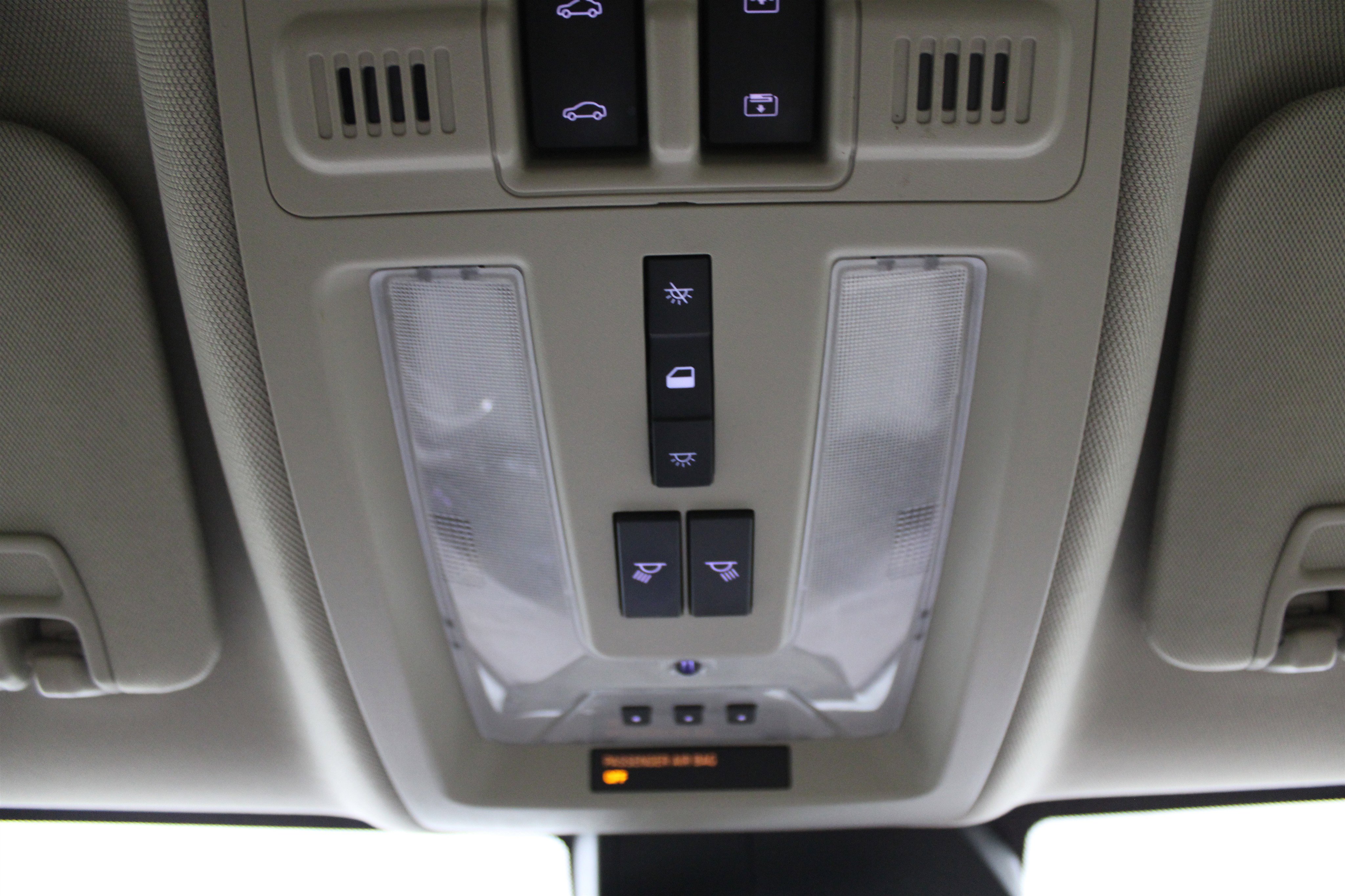 Used 2015 Cadillac SRX Performance w/ Driver Awareness Package image 23