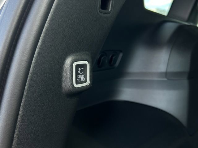 New 2026 Jeep Cherokee Overland image 11