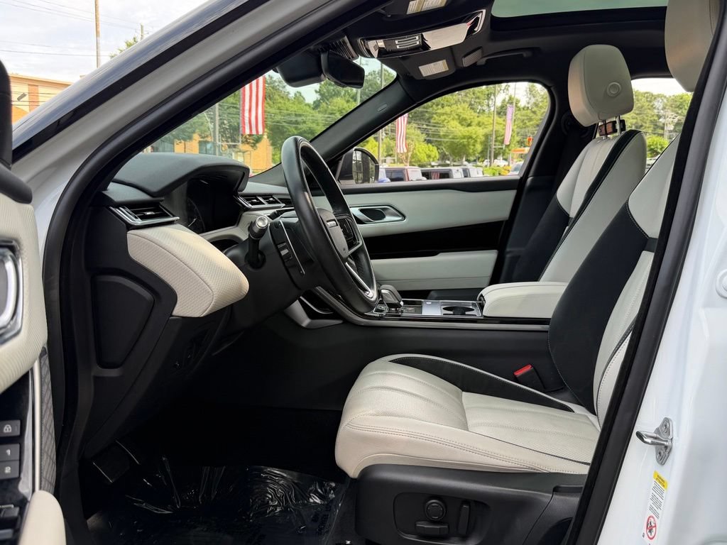 Used 2022 Land Rover Range Rover Velar R-Dynamic S AWD/4WD image 24