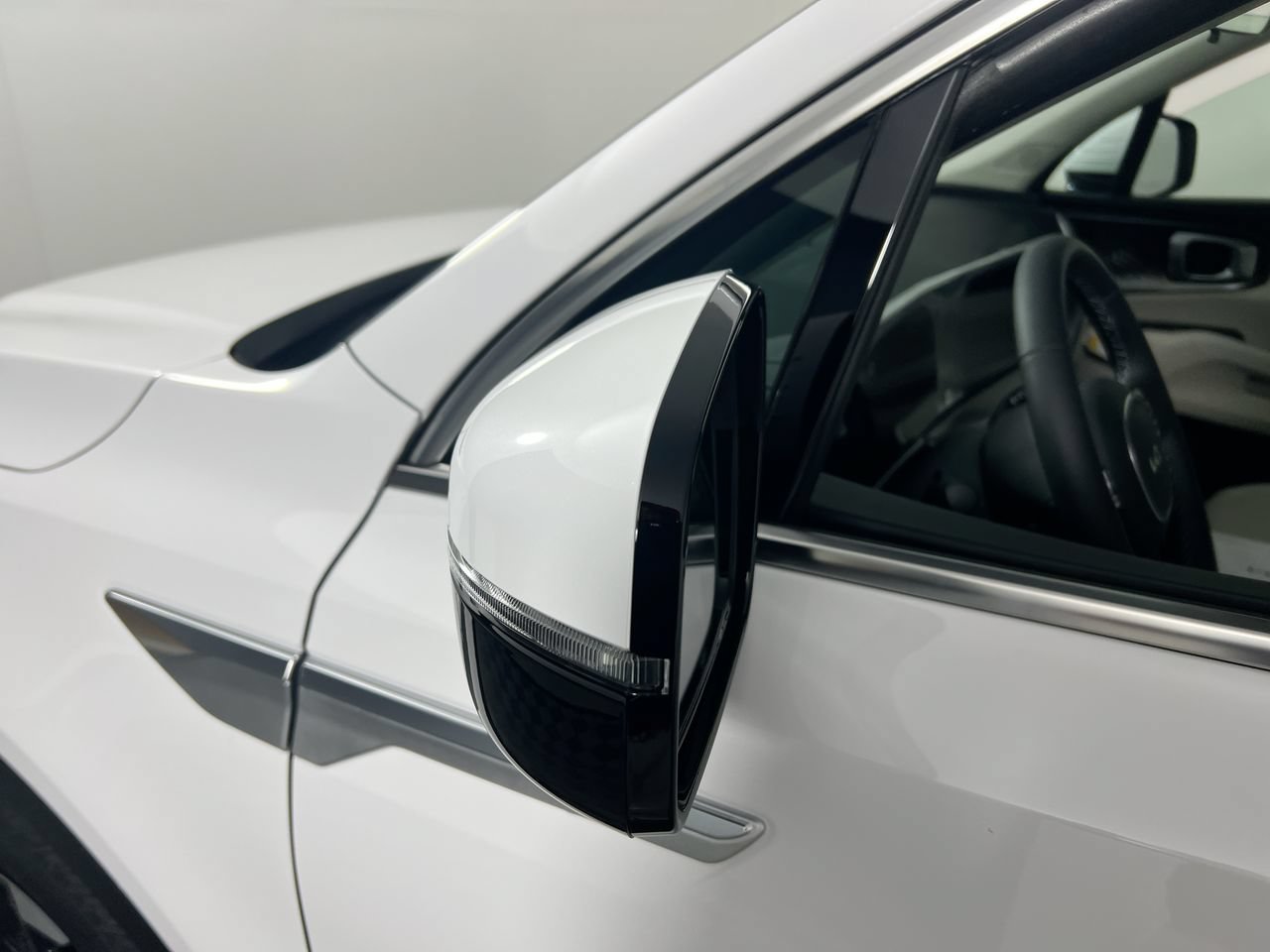 New 2026 Kia Sorento S w/ S Panoramic Sunroof Package FWD image 10
