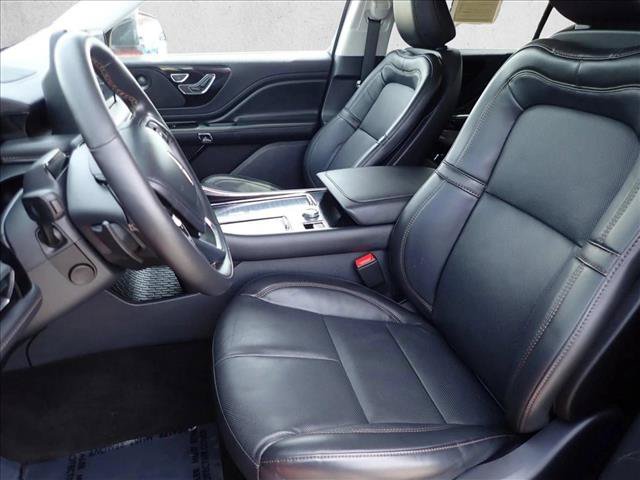 Used 2025 Lincoln Aviator Reserve w/ Illumination Package AWD/4WD image 10