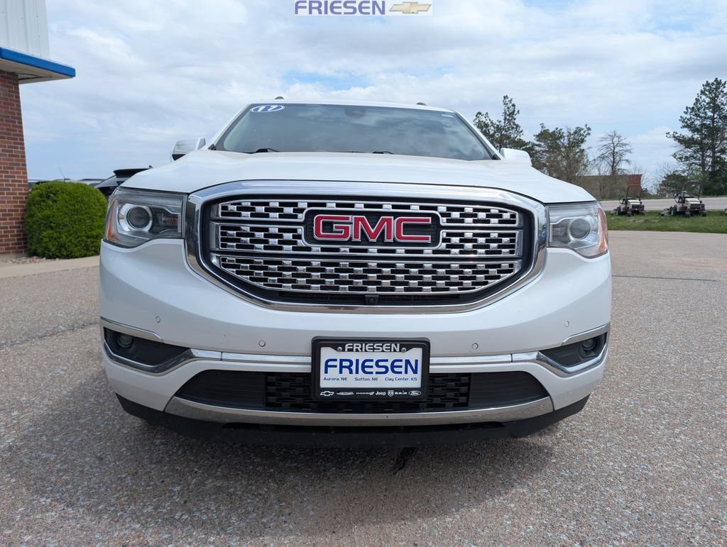 Used 2017 GMC Acadia Denali w/ Technology Package AWD/4WD image 9