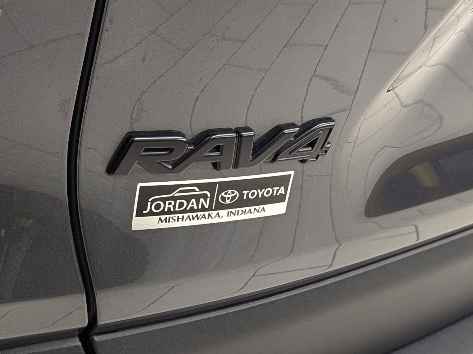 Used 2023 Toyota RAV4 XLE image 32