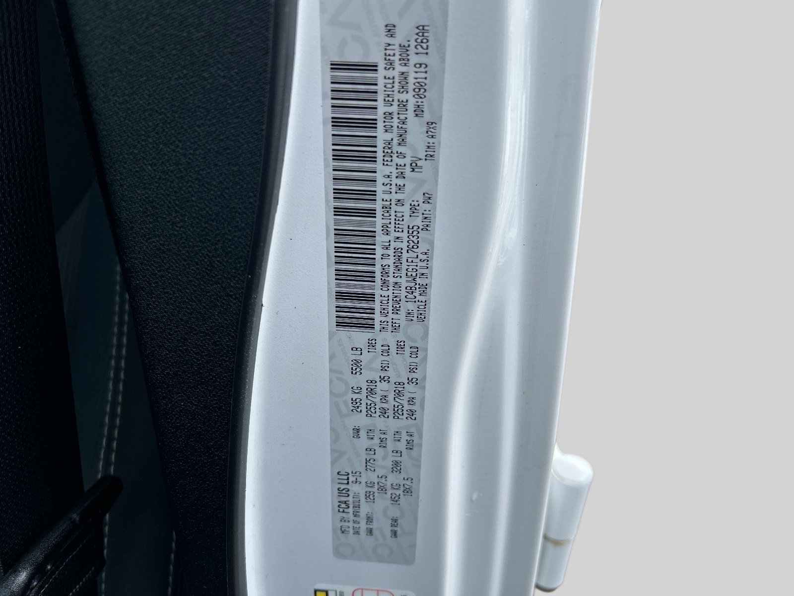 Used 2015 Jeep Wrangler Unlimited Sahara w/ Connectivity Group image 34