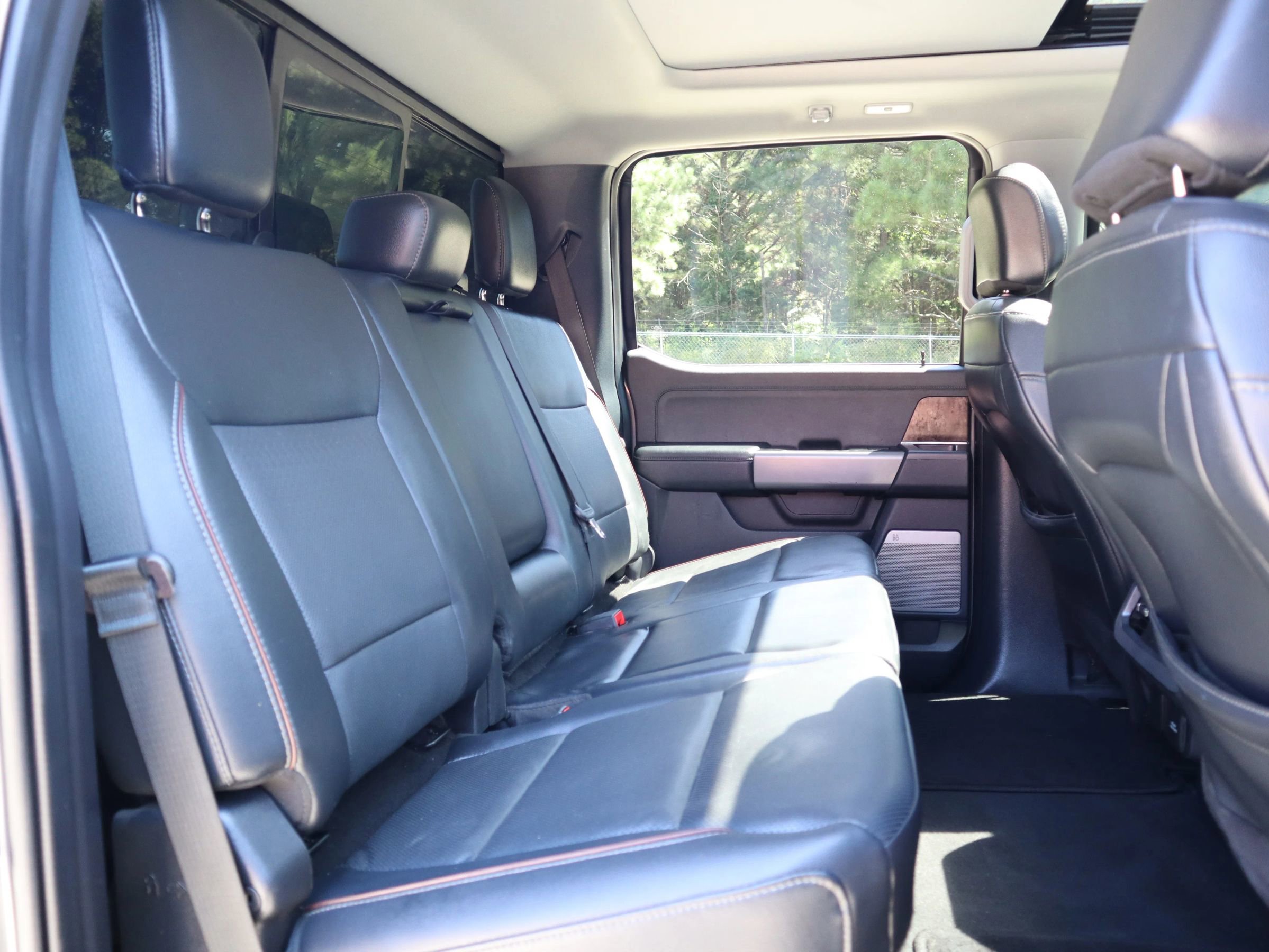 Used 2024 Ford F250 Lariat w/ Lariat Ultimate Package image 21