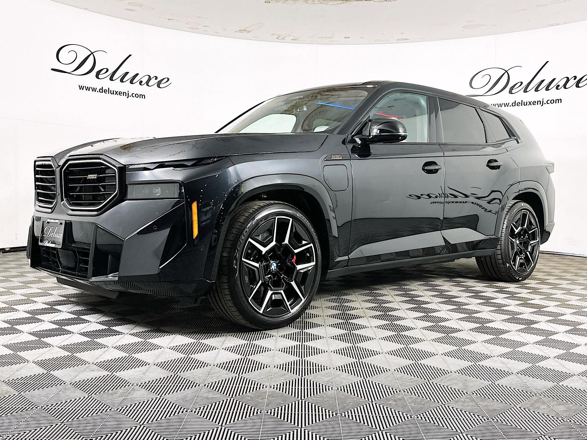 Used 2023 BMW XM w/ M Driver's Package image 3