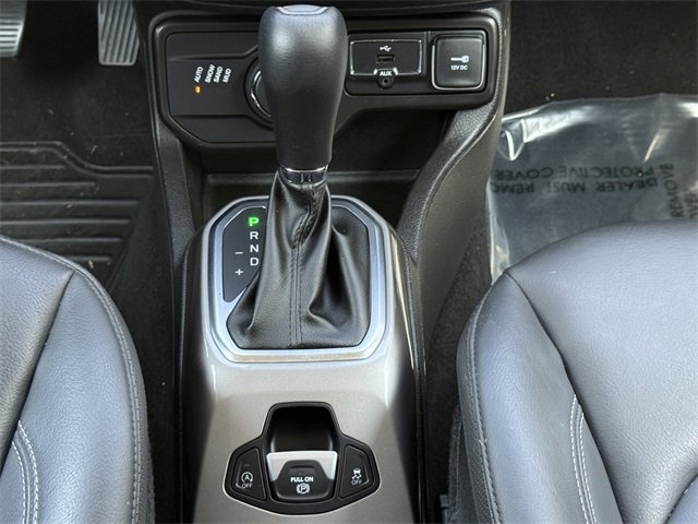 Used 2022 Jeep Renegade Limited image 27