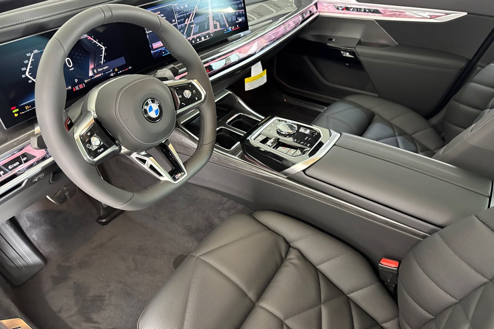 New 2026 BMW 740i w/ Premium Package RWD image 4