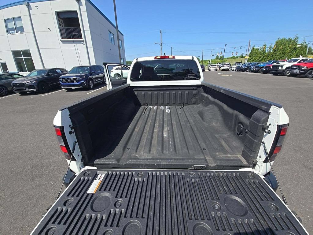 Used 2024 Nissan Frontier S w/ S Utility Package RWD image 10