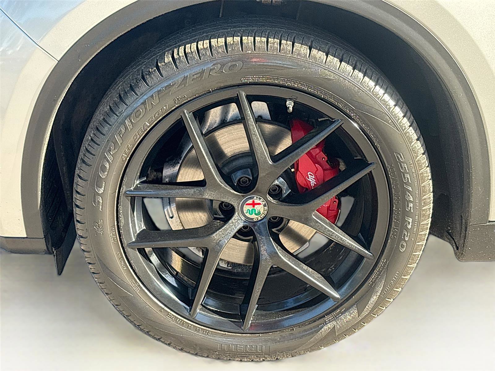 Used 2018 Alfa Romeo Stelvio Ti Sport image 34