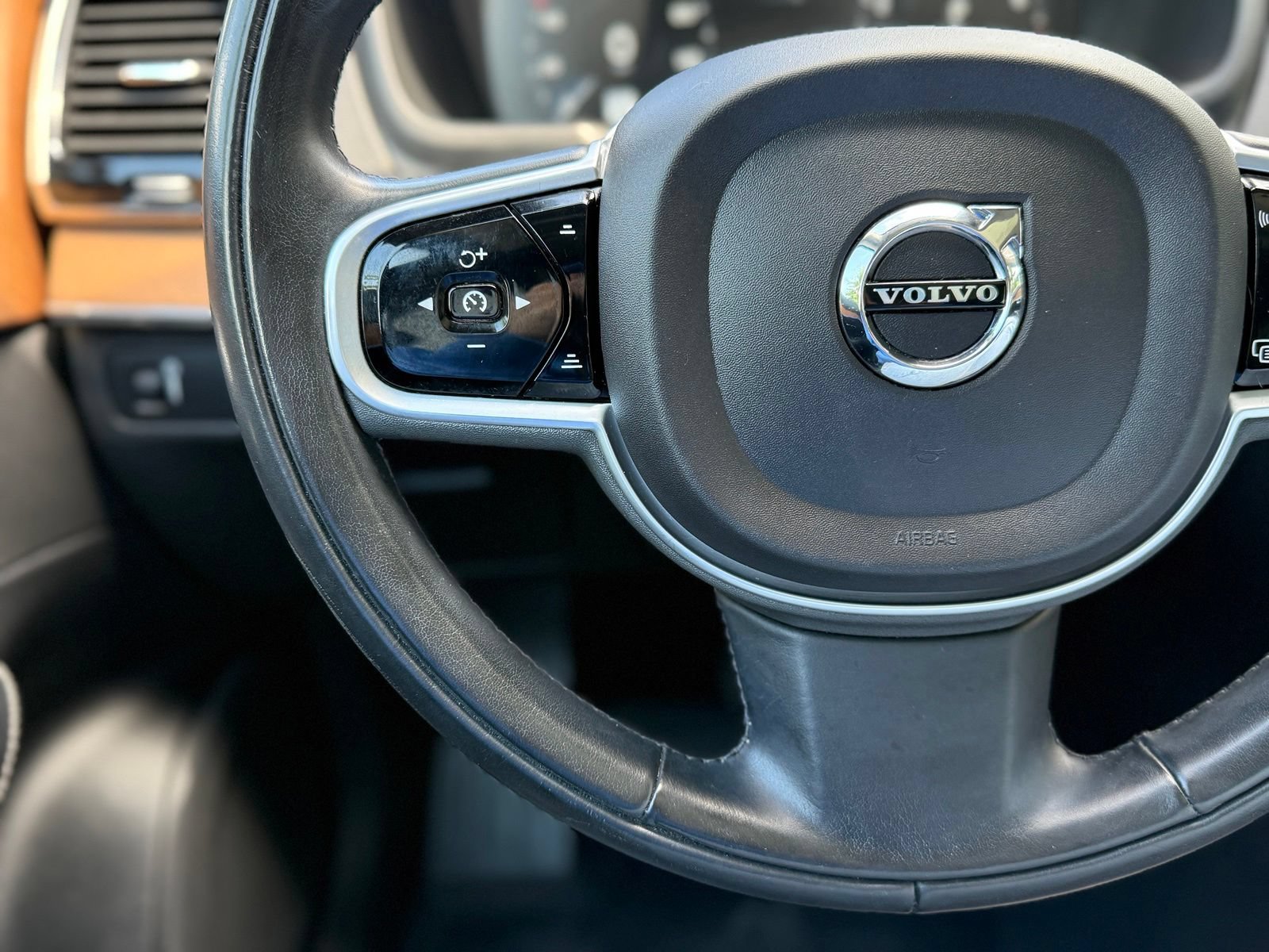 Used 2019 Volvo XC90 T6 Inscription w/ Advanced Package AWD/4WD image 26