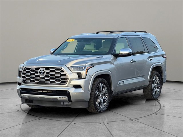 Used 2023 Toyota Sequoia Capstone image 2