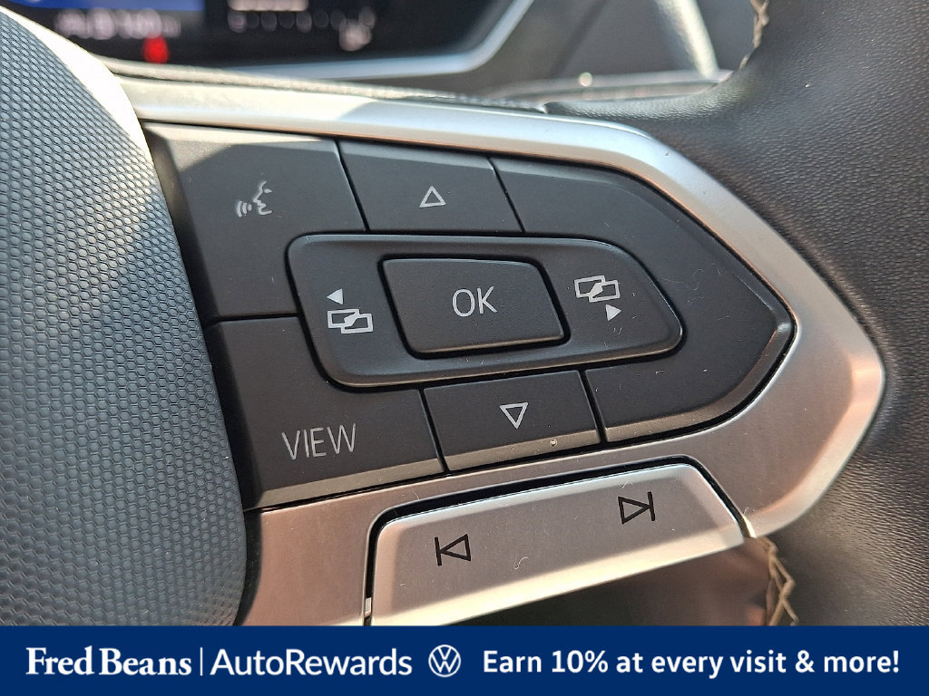Certified 2023 Volkswagen Tiguan SE w/ Panoramic Sunroof Package AWD/4WD image 30