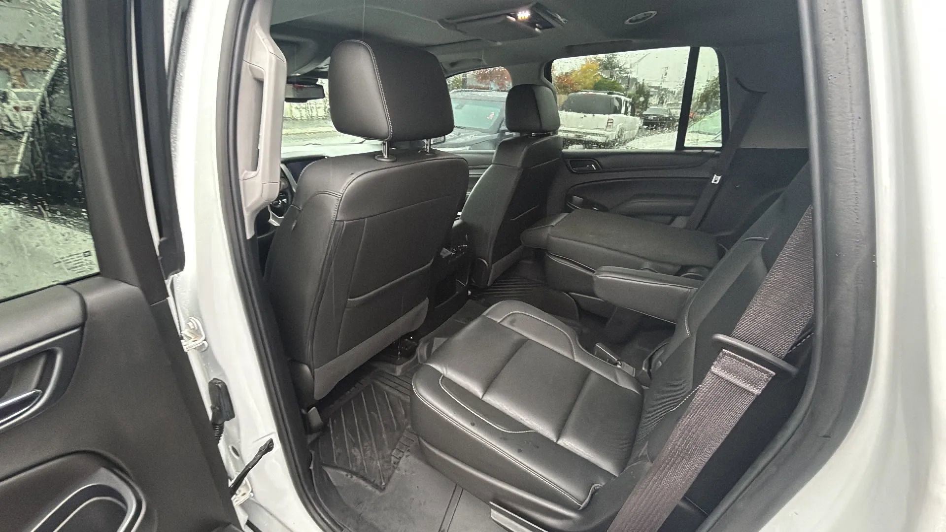 Used 2017 GMC Yukon SLT w/ Open Road Package image 15