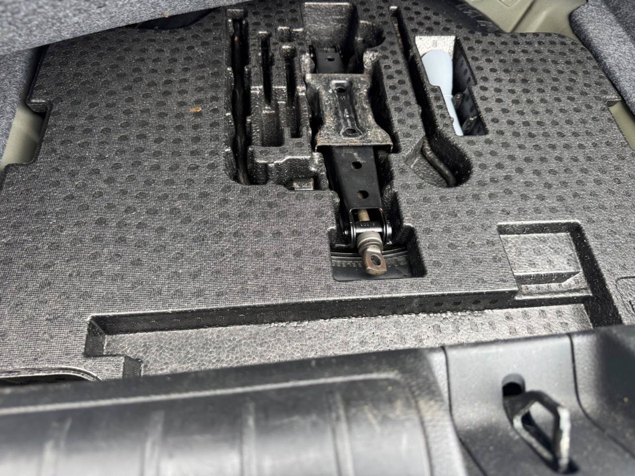 Used 2018 Honda Accord EX image 28