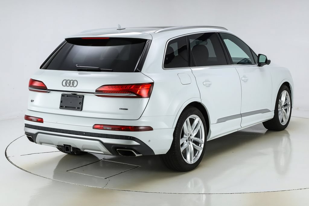 Used 2025 Audi Q7 3.0T Prestige w/ Prestige Package AWD/4WD image 16