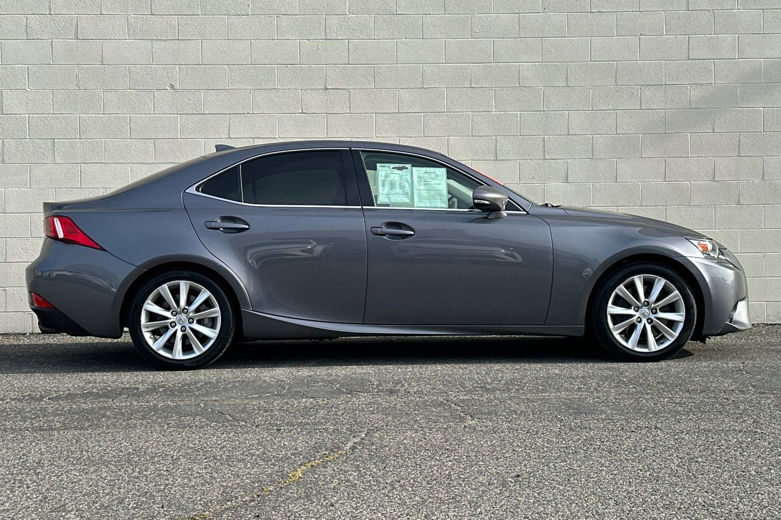 Used 2016 Lexus IS 200t image 3