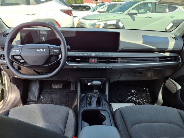 Used 2025 Kia K4 FWD image 9
