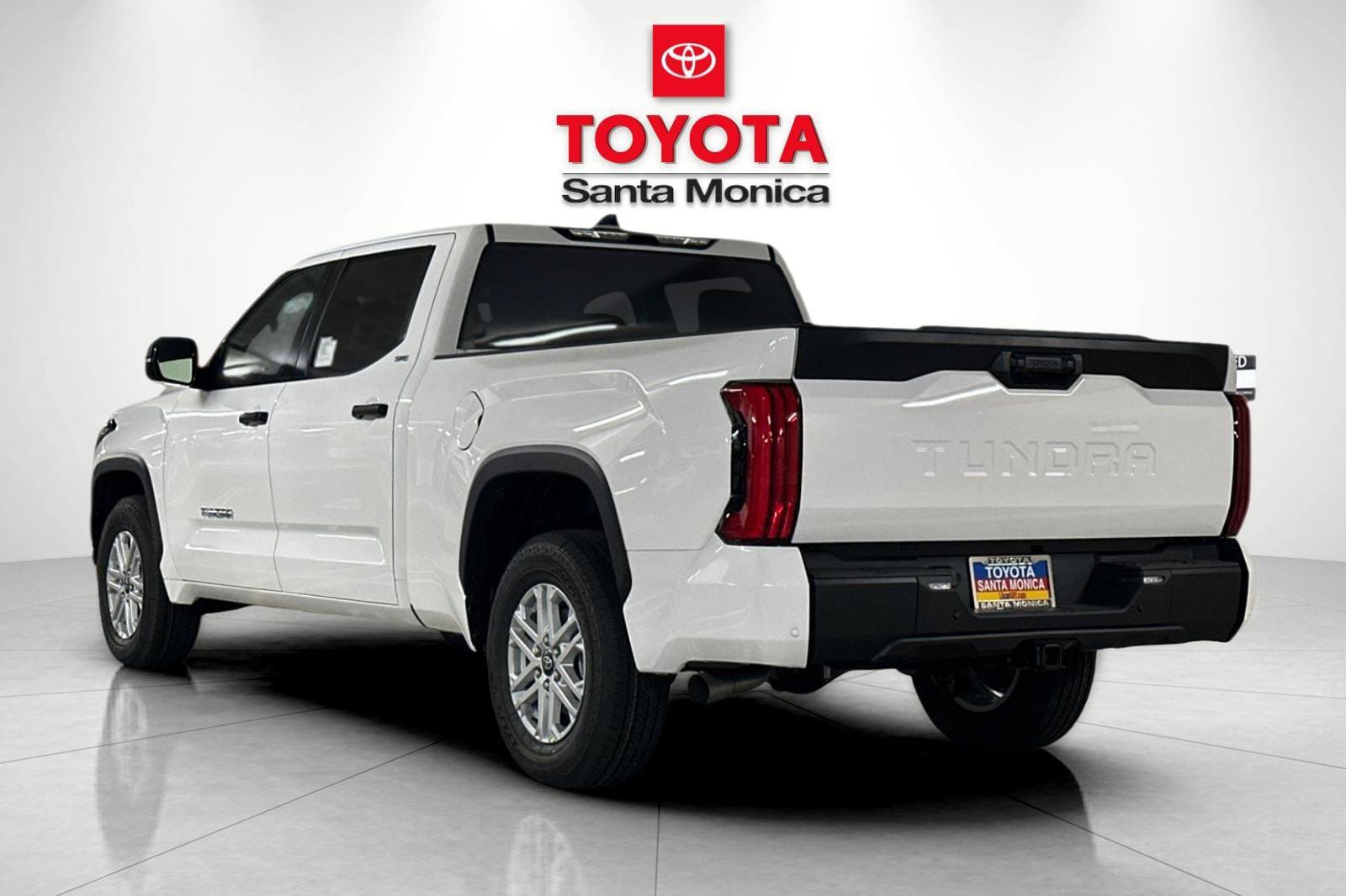 New 2026 Toyota Tundra SR5 w/ SR5 Convenience Package RWD image 5