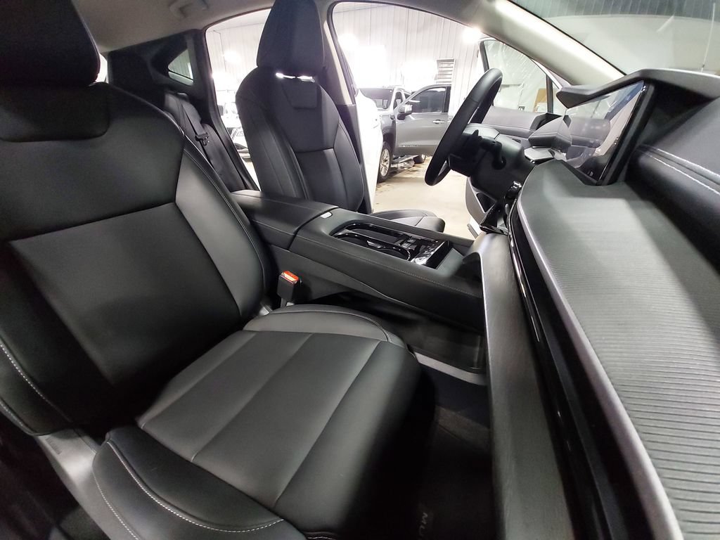 Certified 2025 Nissan Murano SV w/ Cargo Package AWD/4WD image 10
