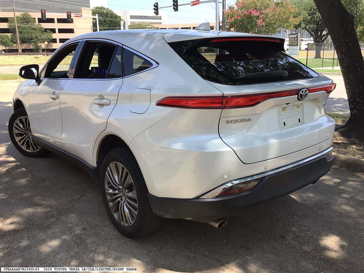 Used 2024 Toyota Venza Limited AWD/4WD image 6