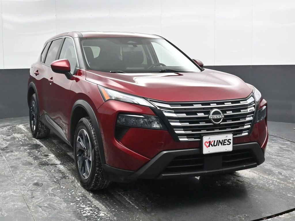 Used 2024 Nissan Rogue SV image 6