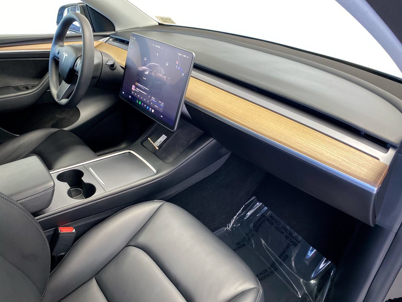 Used 2024 Tesla Model Y Performance AWD/4WD image 31